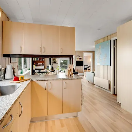 Brunetta - 200m To The Fjord By Interhome *