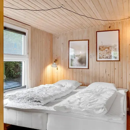 Brunetta - 200m To The Fjord By Interhome * Oster Assels